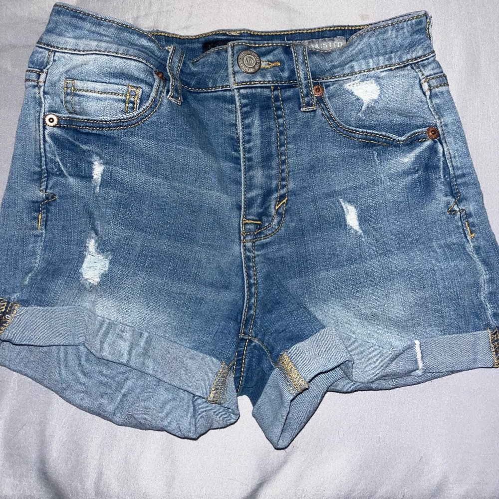Aeropostale shorts